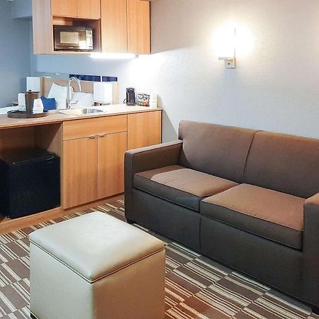 Starkville Inn & Suites Εξωτερικό φωτογραφία