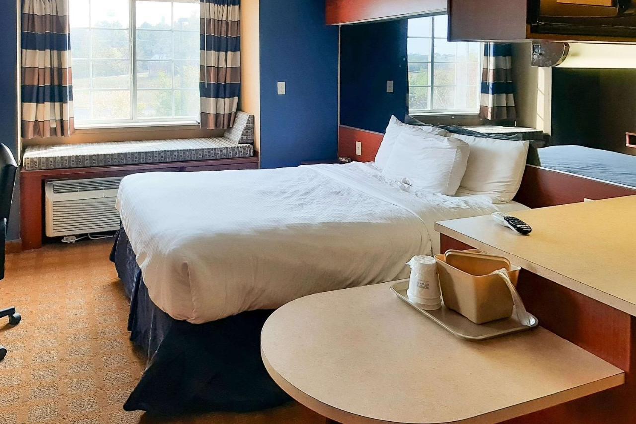 Starkville Inn & Suites Εξωτερικό φωτογραφία